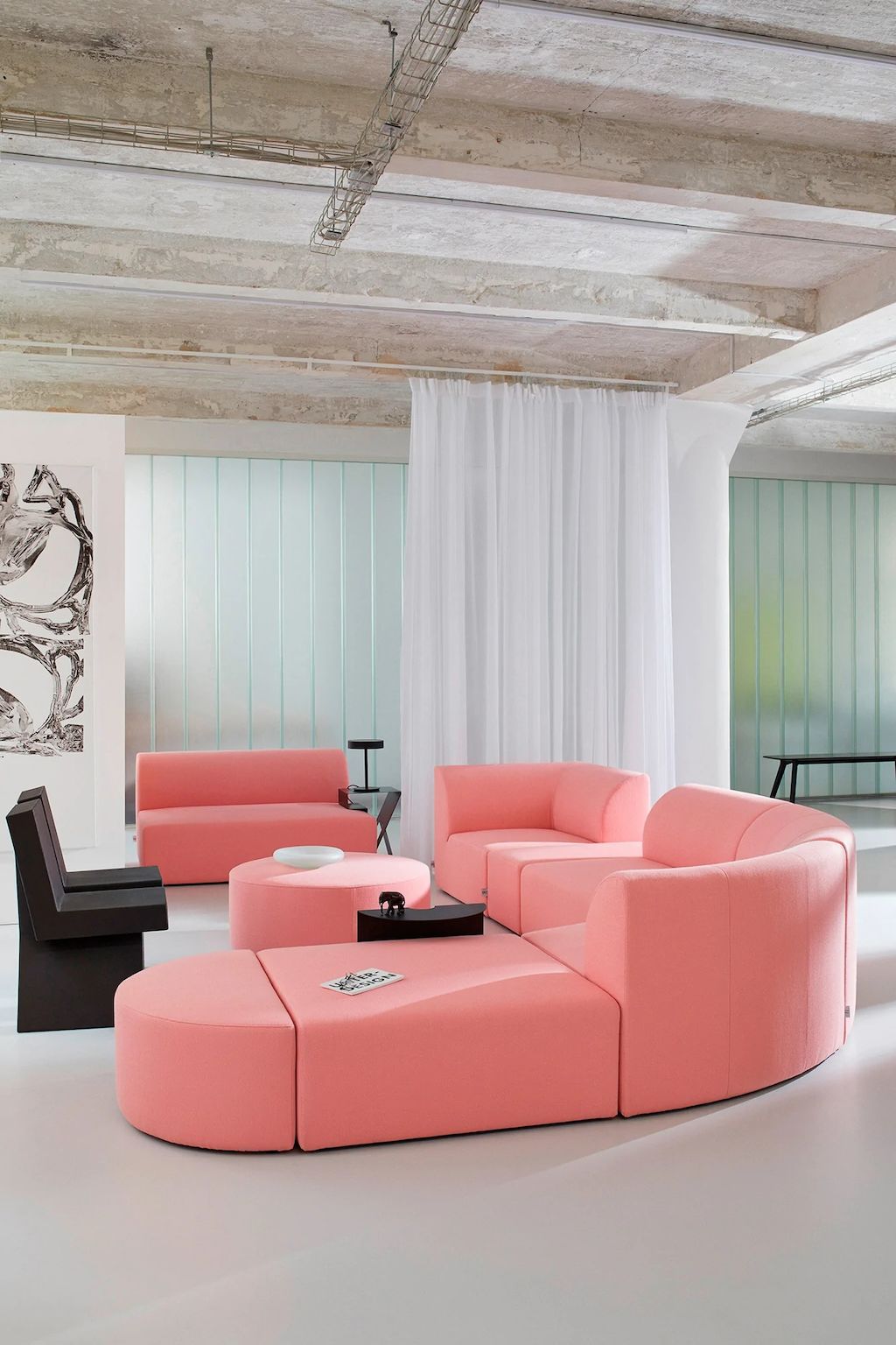 Out Objekte Unserer Tage Anne Deppe 2021 04 09 4D5Db9C7 B398 4Cf6 Ad80 D73Cc75D08Eb 1512X 1