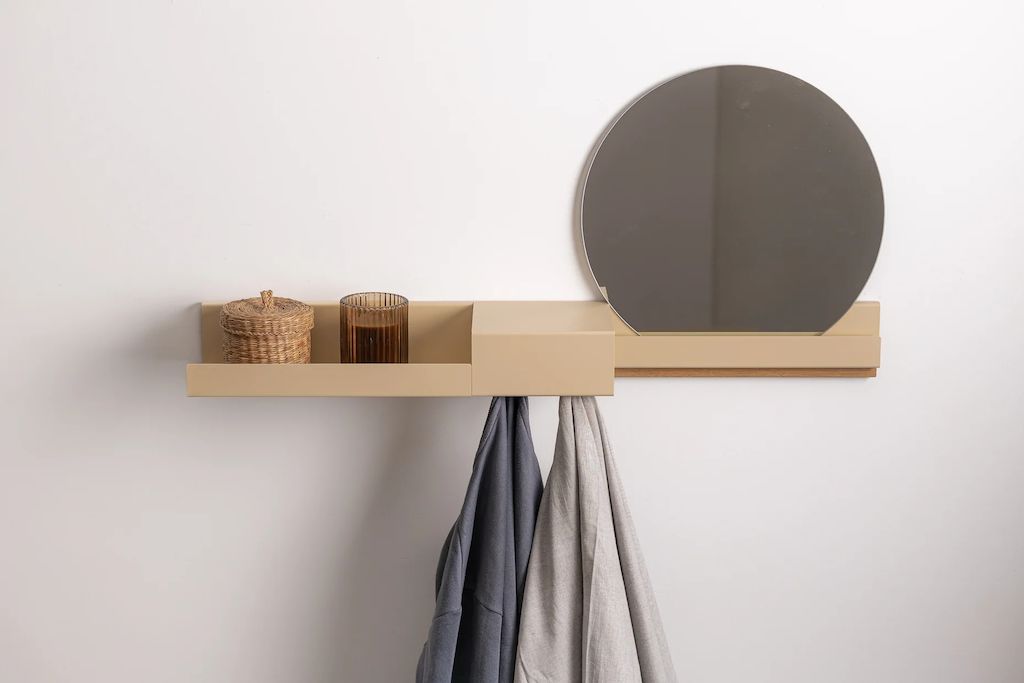 Garderobe mit Spiegel