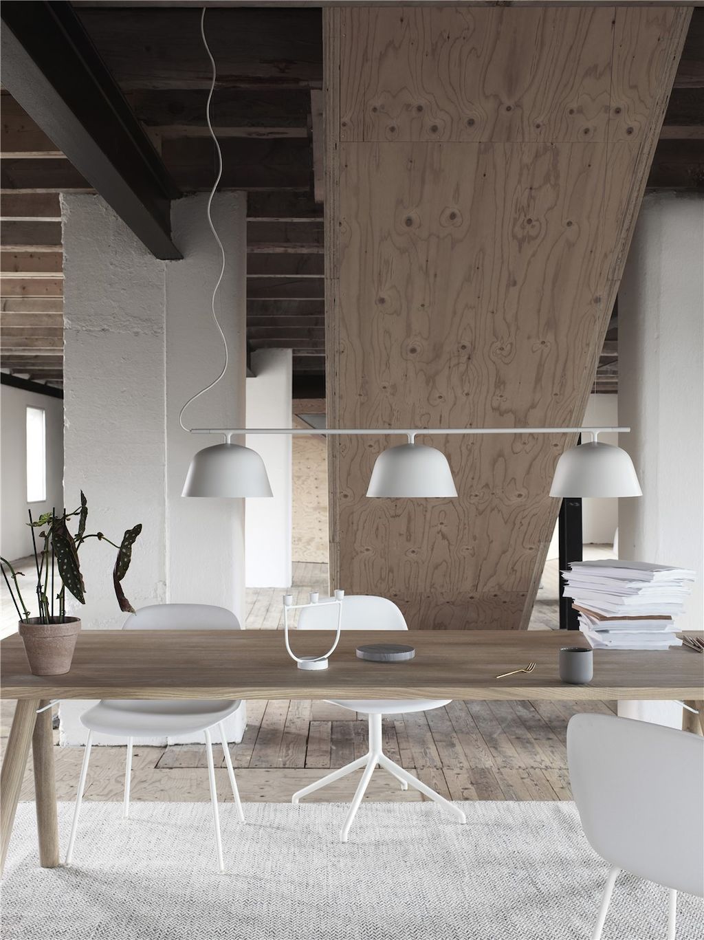 Muuto Ambit Rail Fiber Split Ply Lifestyle